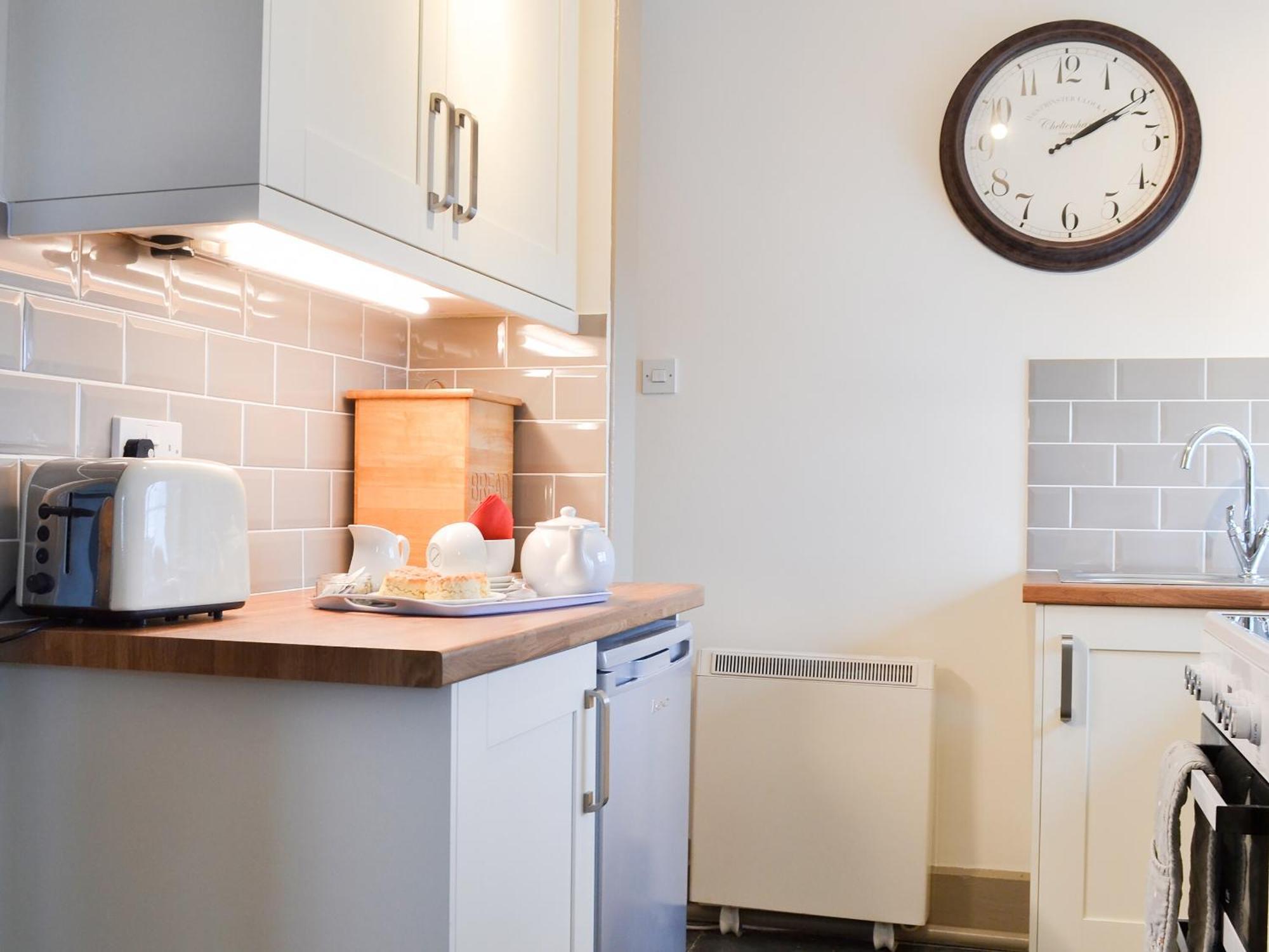 St Cadoc Cottage Saint Merryn Bagian luar foto