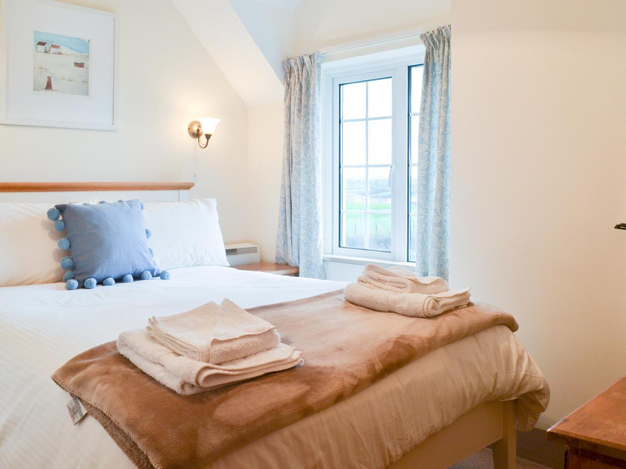 St Cadoc Cottage Saint Merryn Bagian luar foto